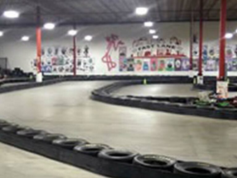 FastLaneIndoorKartRacing-foto1