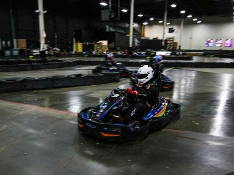 VictoryLaneIndoorCarting-foto1