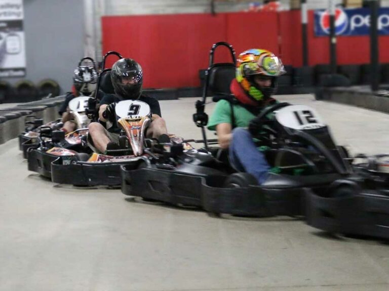 pioneervalleyindoorkarting-foto1