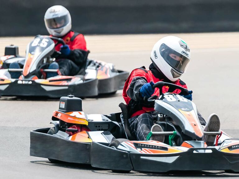 Al-Forsan-International-Kart-Circuit-foto1