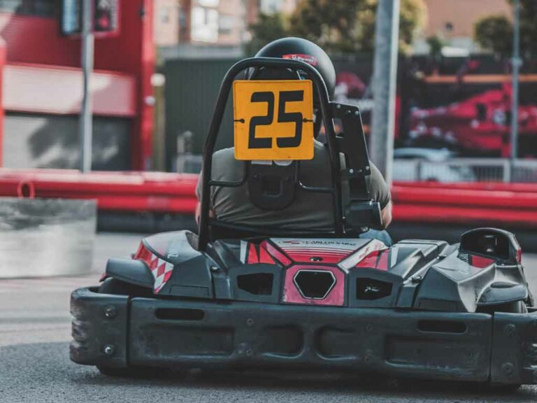 ES-CarlosSainzKartingLasRozas-listing3