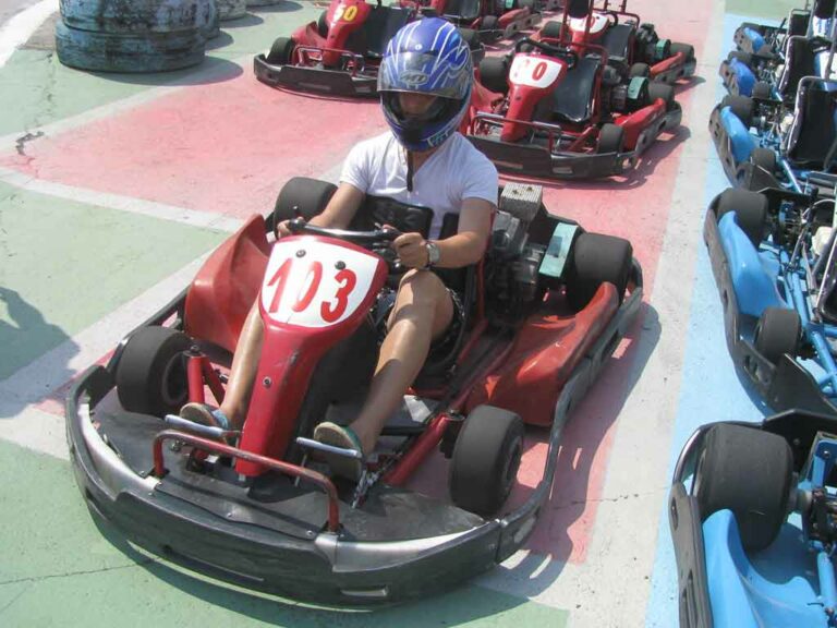 ES-GoKartsLloretDeMar-listing2