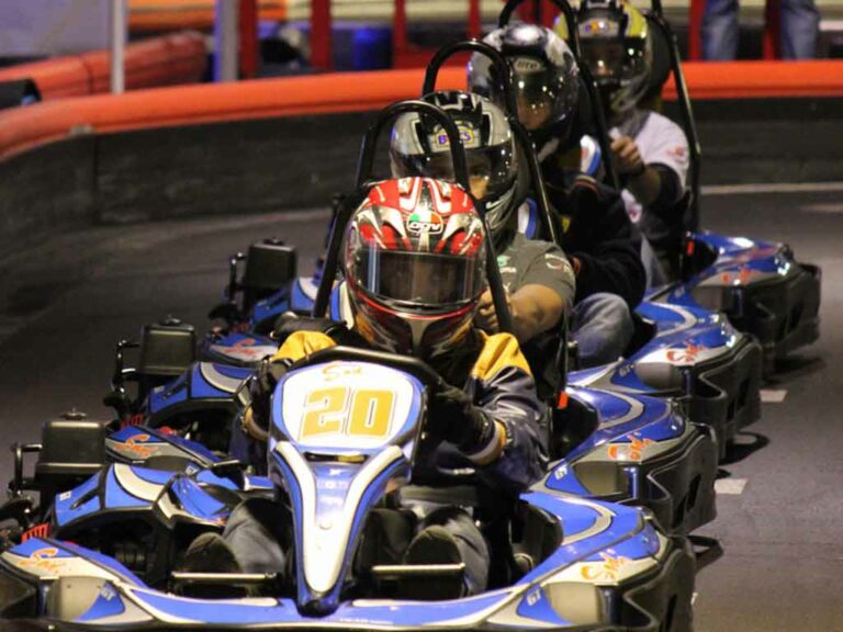 ES-KartingIndoorPlaza-listing3